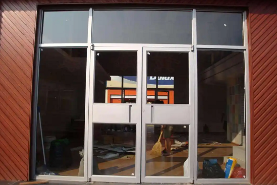 平凉肯德基门有保温隔热性能吗？