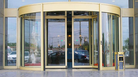 平凉旋转门：通行快外观美，成商业建筑独特的风景线！